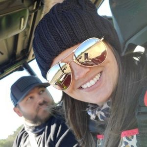 Meet your Posher, Cierra